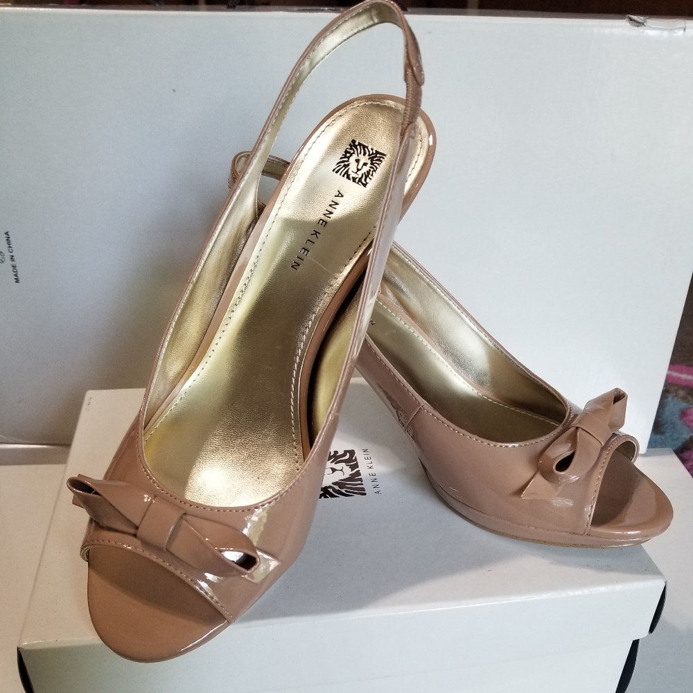 Anne Klein slingback heels